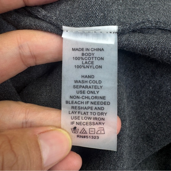 NEW Vince Camuto Gray Top Women’s Size L - Picture 13 of 15